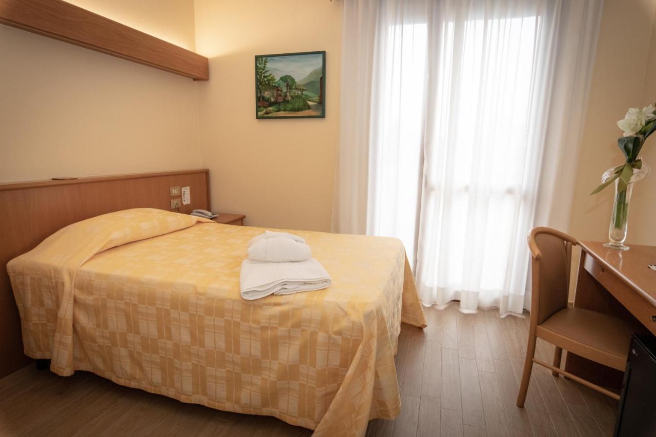 Hotel Terme Vena D'Oro Abano Terme Esterno foto